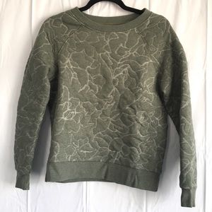 Prana Green Quilted pullover with detail. NWOT
